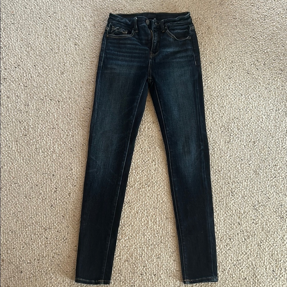 Buckle Black size 24 skinny jean